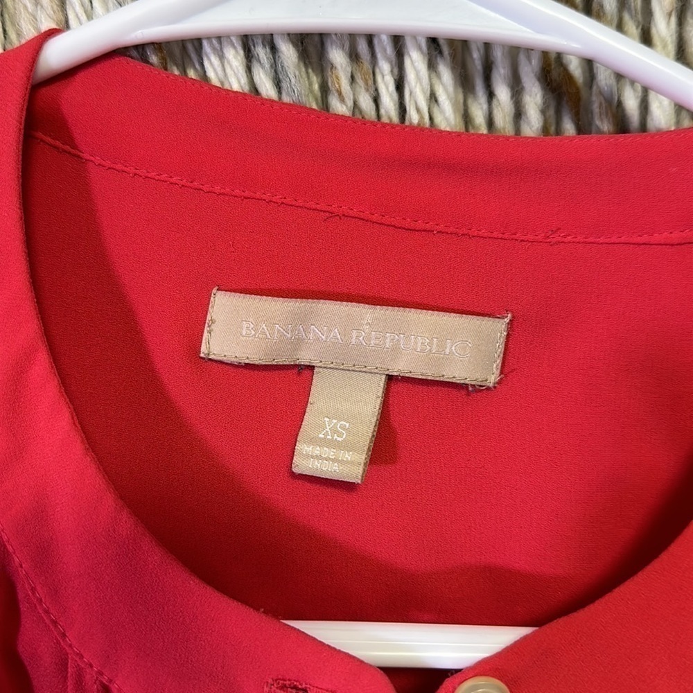 Banana Republic Blouse - Picture 2 of 3